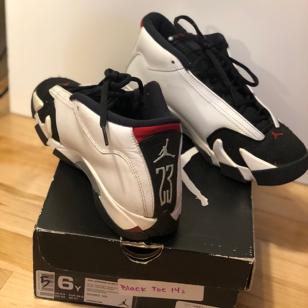 Jordan Retro Black toe 14s